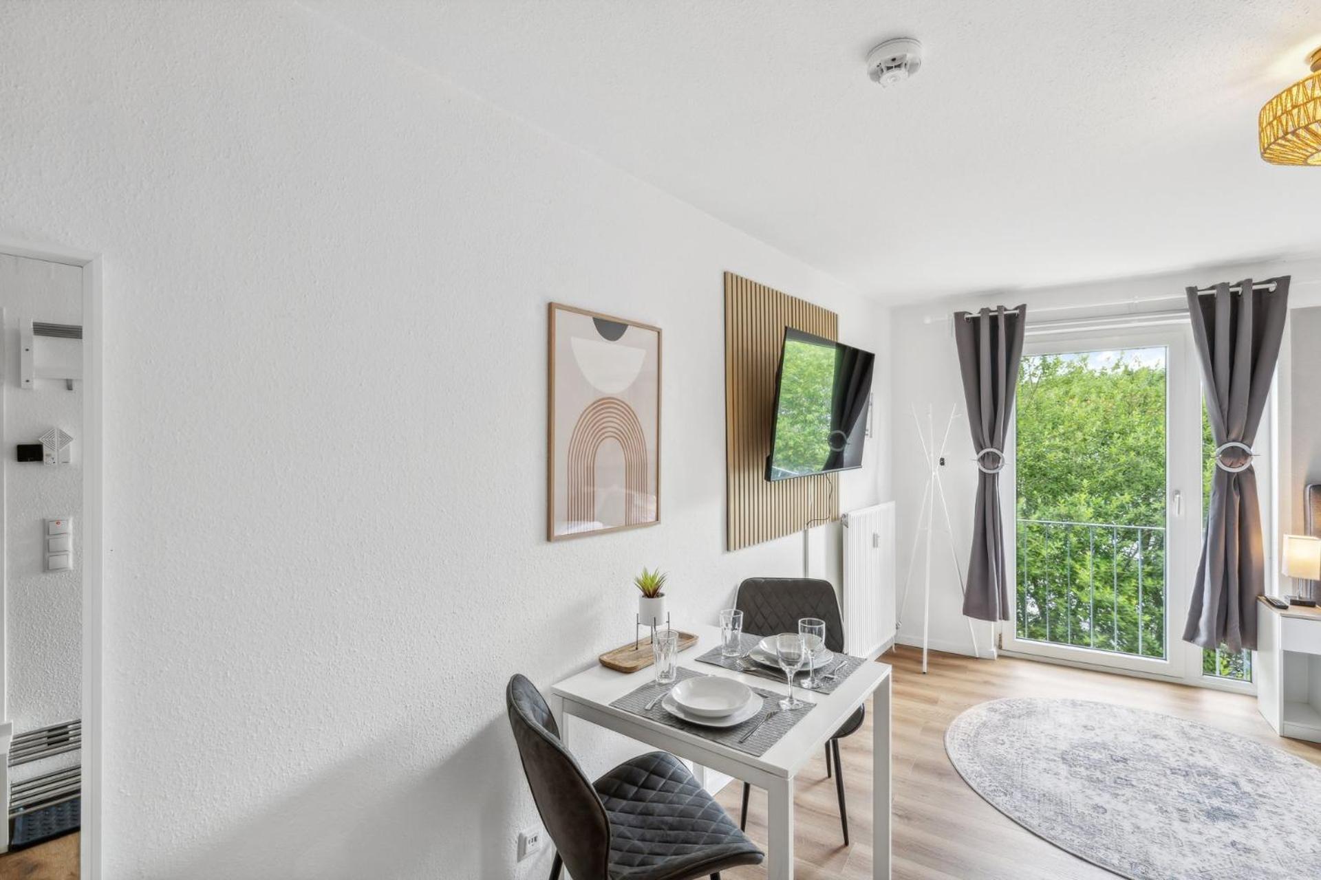 Andriss - Study & Work Apartments - Wifi - Kitchen Kaiserslautern Ngoại thất bức ảnh